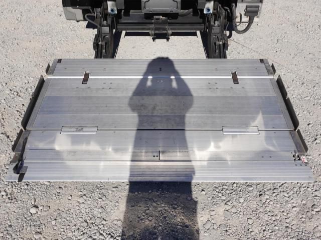 HINO DUTRO 2019 Image 31