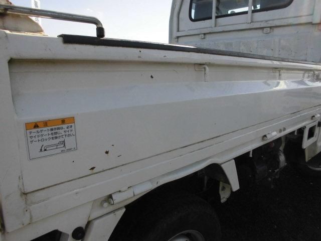 SUZUKI CARRY TRUCK 4WD 2023 Image 31