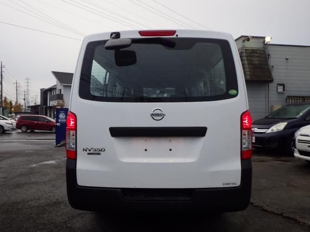 NISSAN NV350 CARAVAN 1.15T 2017 Image 31