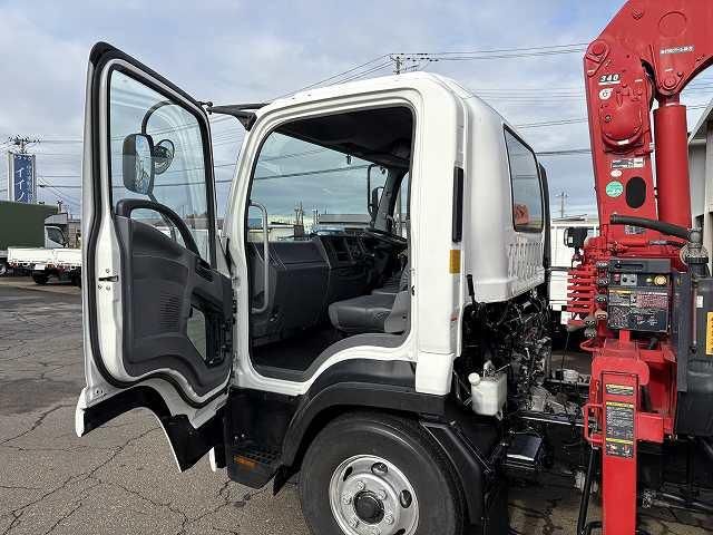 ISUZU FORWARD 2017 Image 31