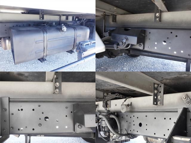 HINO DUTRO 2019 Image 31