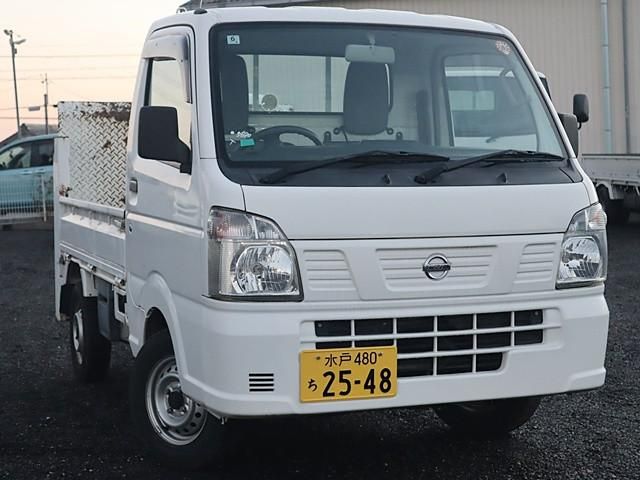 NISSAN CLIPPER TRUCK 2017 Image 31