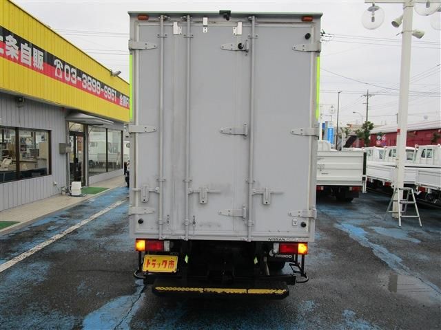 NISSAN ATLAS 2015 Image 31