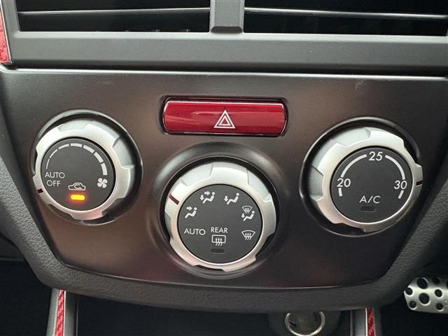 SUBARU IMPREZA WRX 2014 Image 31