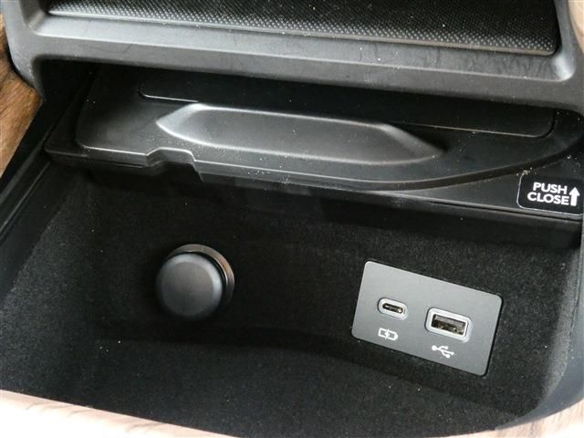 TOYOTA LEXUS NX450H+ AWD 2024 Image 31