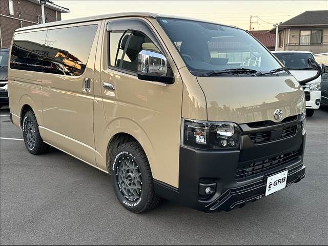 TOYOTA HIACE VAN 2WD 2025 Image 31