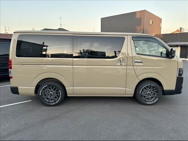 TOYOTA HIACE VAN 2WD 2025 Image 31