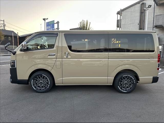 TOYOTA HIACE VAN 2WD 2025 Image 31