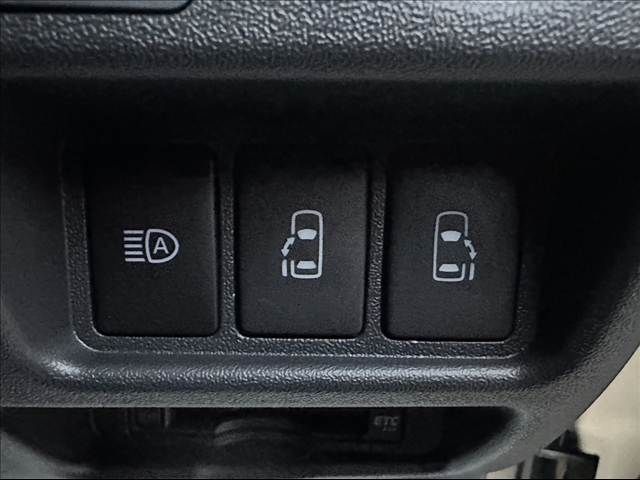 TOYOTA HIACE VAN 2WD 2025 Image 31