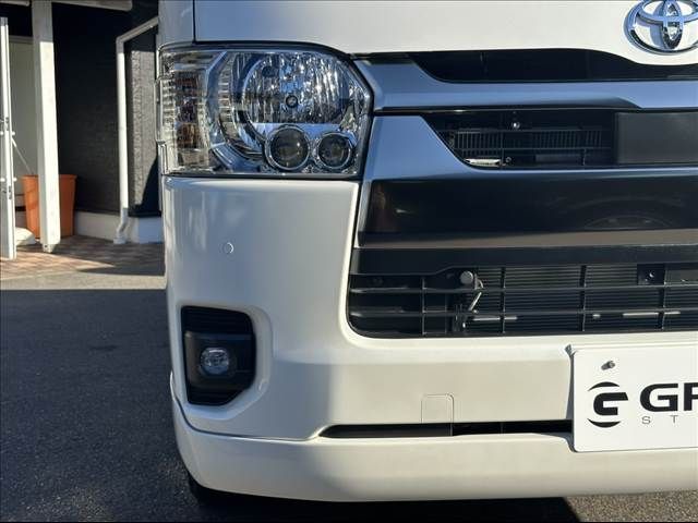 TOYOTA HIACE VAN 4WD 2025 Image 31