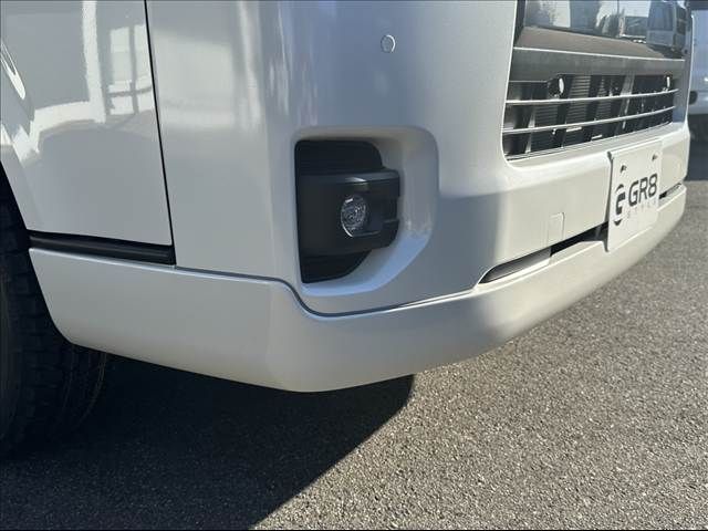 TOYOTA HIACE VAN 4WD 2025 Image 31