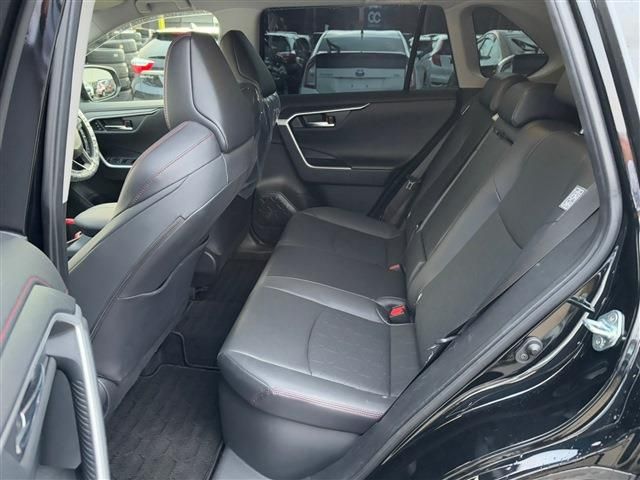 TOYOTA RAV4 HYBRID 4WD 2023 Image 31