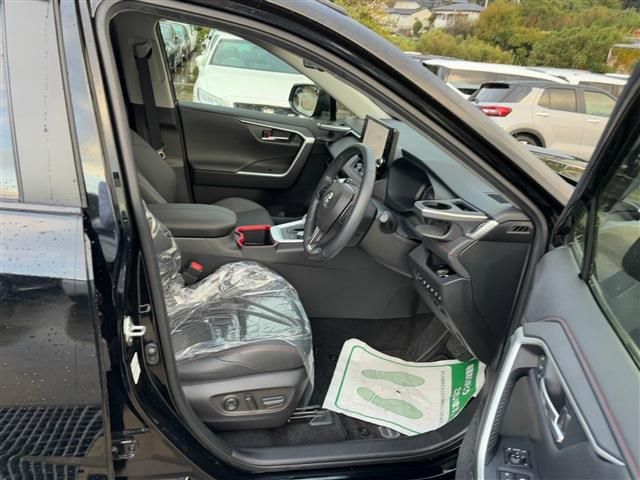 TOYOTA RAV4 HYBRID 4WD 2023 Image 31