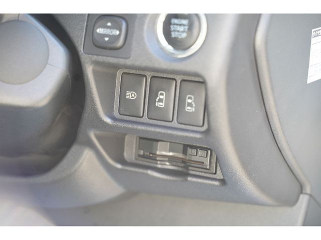 TOYOTA HIACE VAN 2WD 2018 Image 31