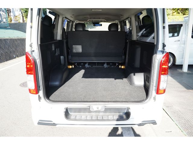 TOYOTA HIACE VAN 2WD 2018 Image 31