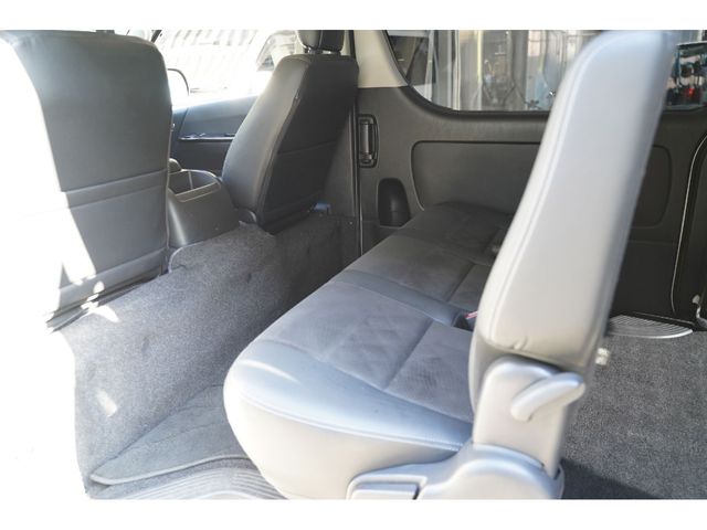 TOYOTA HIACE VAN 2WD 2018 Image 31