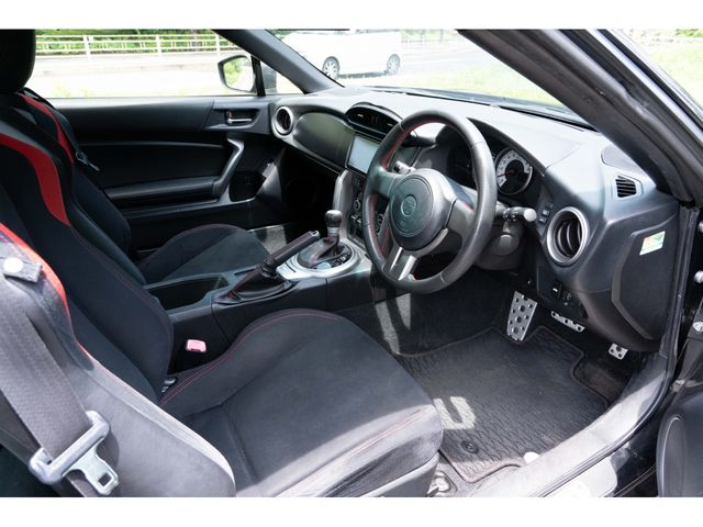 TOYOTA 86 2012 Image 31