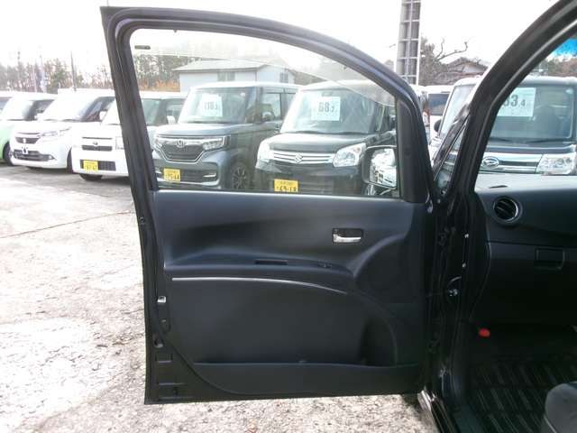 DAIHATSU TANTO EXE CUSTOM 2012 Image 31