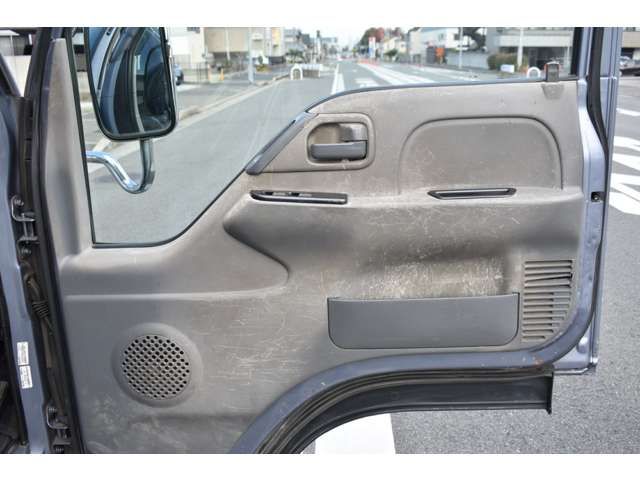 ISUZU ELF 2011 Image 31