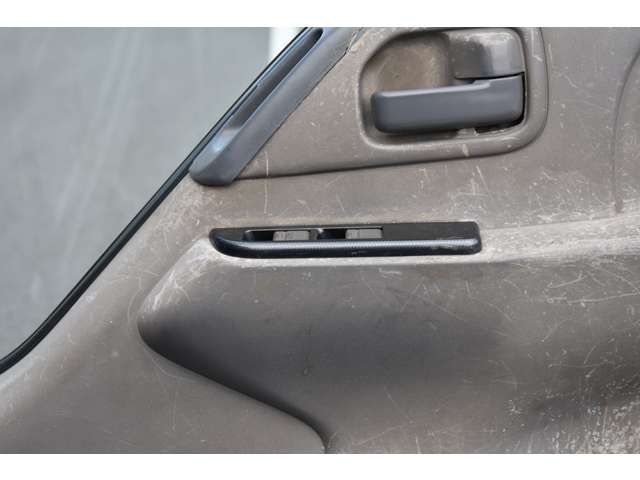 ISUZU ELF 2011 Image 31