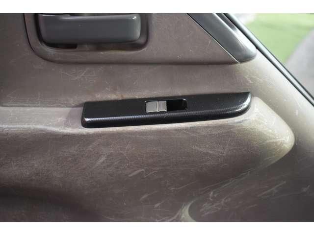 ISUZU ELF 2011 Image 31