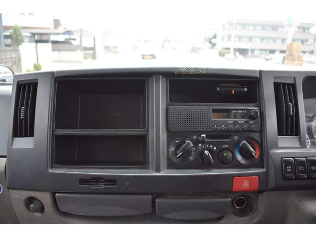 ISUZU ELF 2013 Image 31