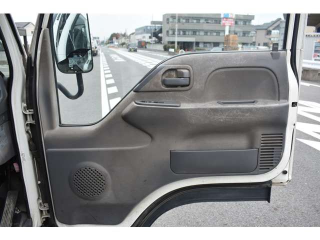 ISUZU ELF 2013 Image 31