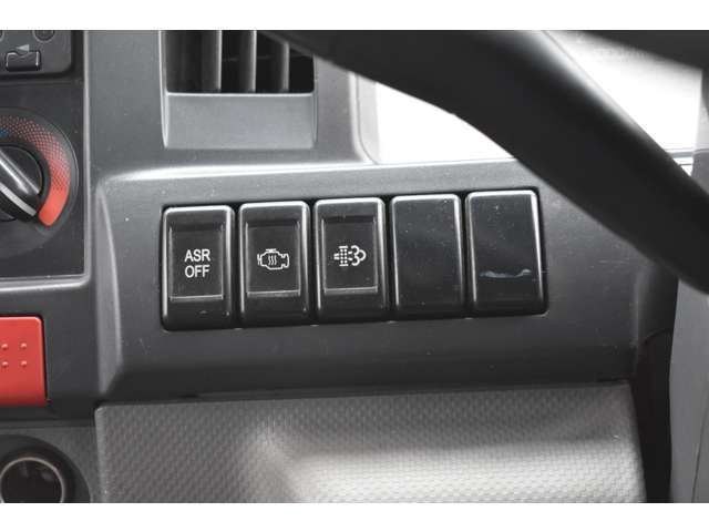 ISUZU ELF 2013 Image 31