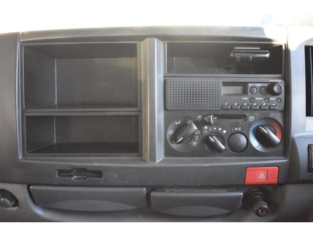 ISUZU ELF 2013 Image 31