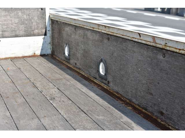 HINO DUTRO 2009 Image 31