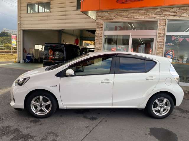 TOYOTA AQUA 2014 Image 31