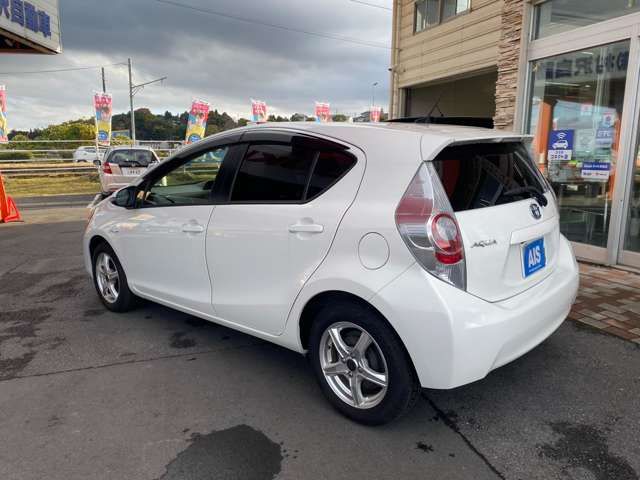 TOYOTA AQUA 2014 Image 31