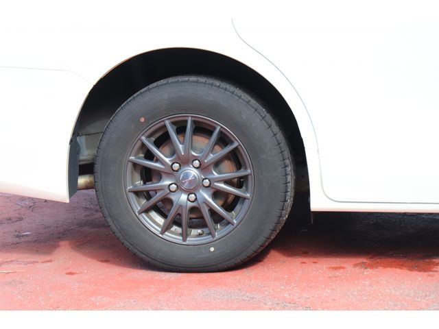 TOYOTA NOAH 2017 Image 31