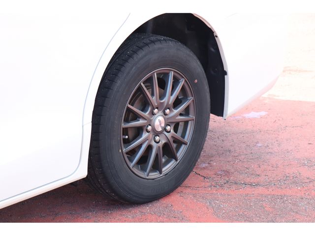 TOYOTA NOAH 2017 Image 31