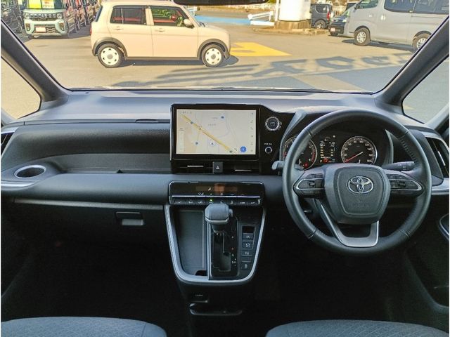 TOYOTA NOAH 2022 Image 31