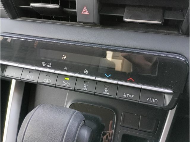 TOYOTA NOAH 2022 Image 31