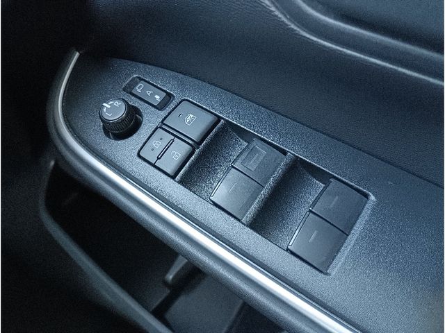 TOYOTA NOAH 2022 Image 31