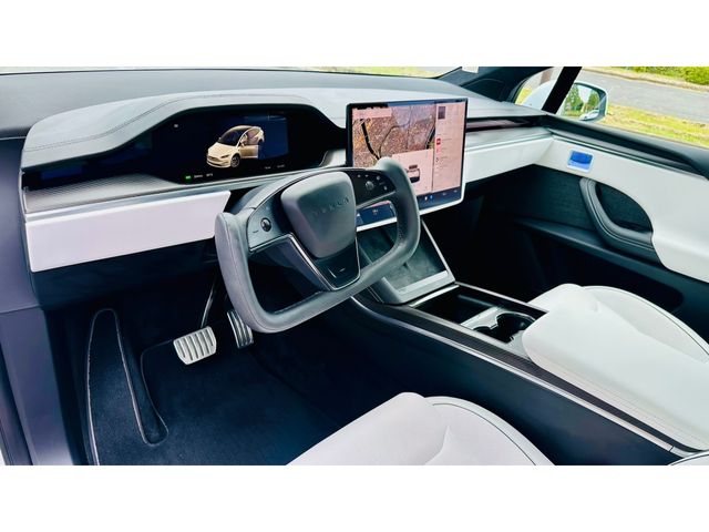 TESLA MODEL X 2024 Image 31