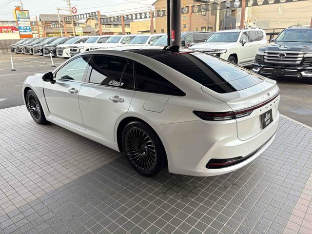 TOYOTA CROWN SEDAN HYBRID 2024 Image 31