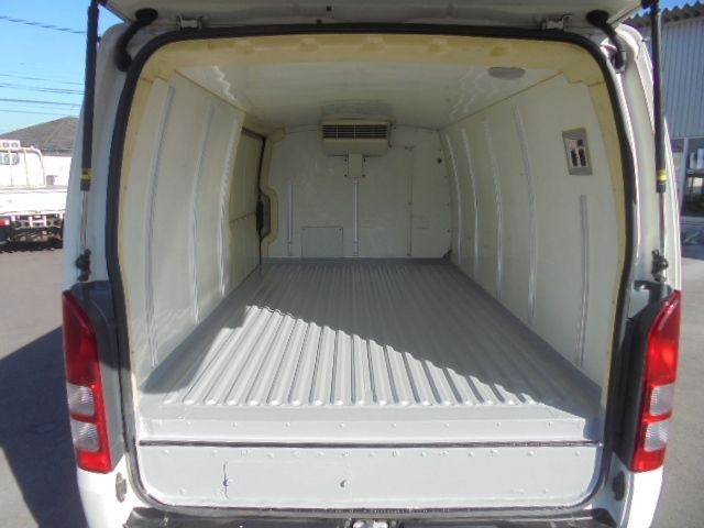 TOYOTA HIACE VAN 2WD 2010 Image 31