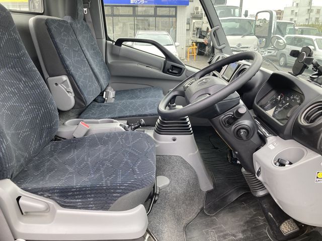 TOYOTA DYNA 2019 Image 31