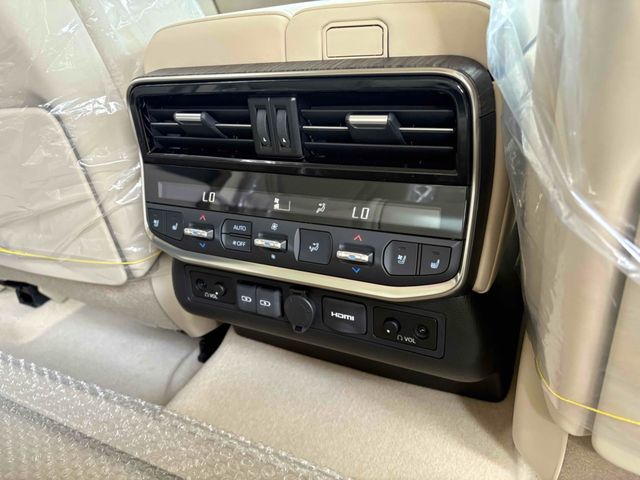 TOYOTA LANDCRUISER WAGON 2024 Image 31