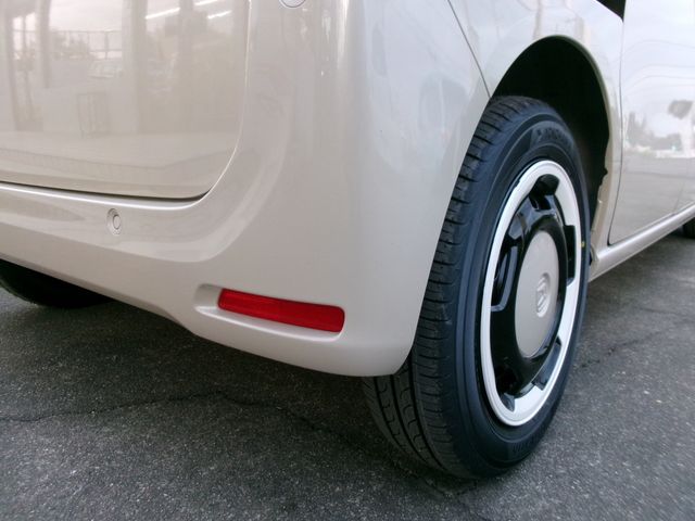 HONDA N BOX 2025 Image 31