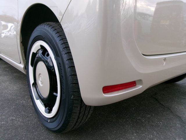 HONDA N BOX 2025 Image 31