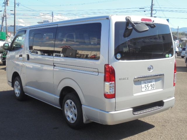 TOYOTA HIACE VAN 2WD 2014 Image 31