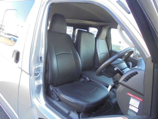 TOYOTA HIACE VAN 2WD 2014 Image 31