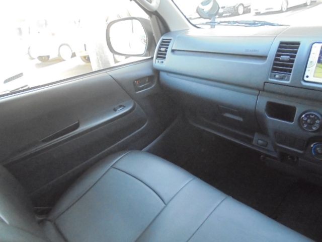 TOYOTA HIACE VAN 2WD 2014 Image 31