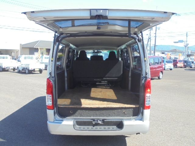 TOYOTA HIACE VAN 2WD 2014 Image 31