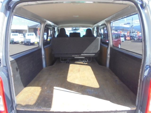 TOYOTA HIACE VAN 2WD 2014 Image 31