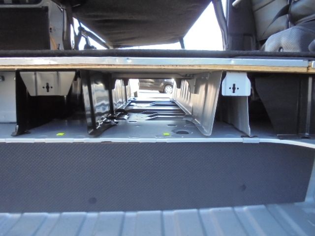 TOYOTA HIACE VAN 2WD 2014 Image 31